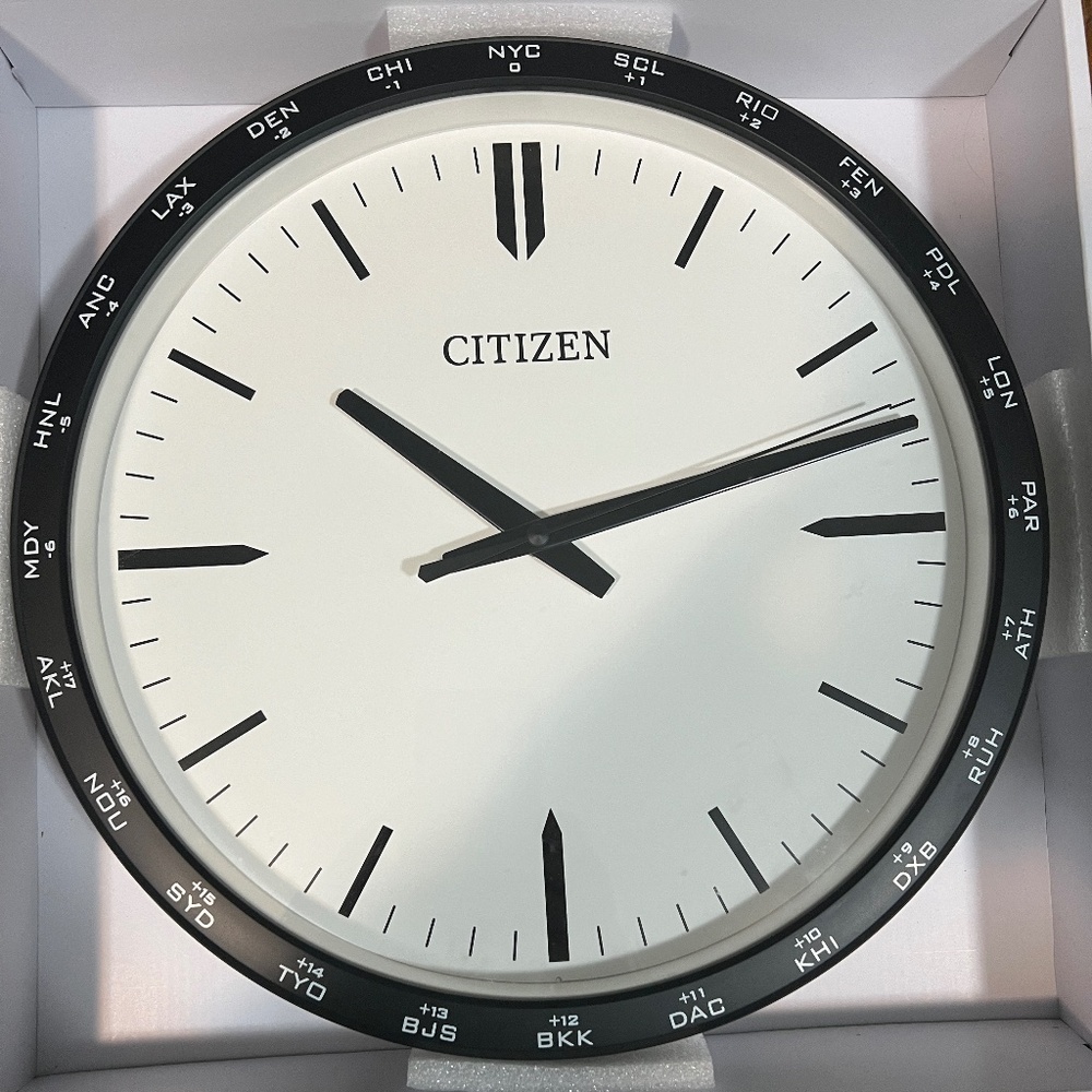 Citizen wall clock w/world time dial